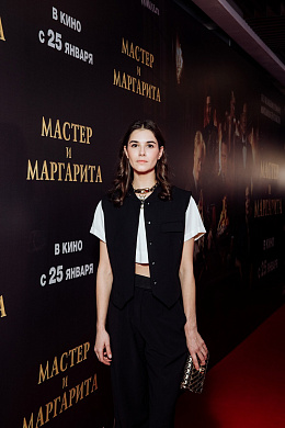 8/31  - Премьера фильма МАСТЕР И МАРГАРИТА